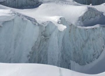 france/midi-pyrenees/landmark/pyrenees-experience-glisse-et-aventure-en-montagne