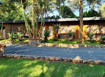 south-africa/hluhluwe-imfolozi-park/landmark/ezulwini-game-lodge