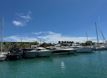 spain/palma-de-mallorca/paseo-maritimo/landmark/escala-real-del-paseo-mar-itimo-royal-stair