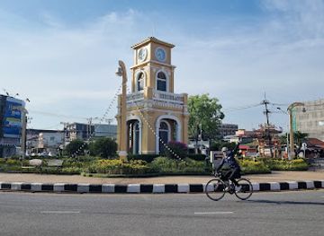 thailand/phuket-province/landmark/surin-circle-clock-tower