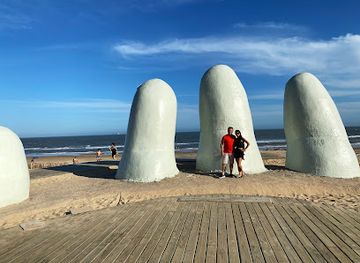 uruguay/sierra-de-los-caracoles/landmark/the-fingers-of-punta-del-este