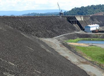 suriname/brokopondo-reservoir/landmark/brokopondo