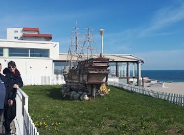 romania/black-sea-coast/landmark/reyna-restaurant