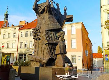 poland/bydgoszcz/landmark/pomnik-walki-i-meczenstwa-ziemi-bydgoskiej