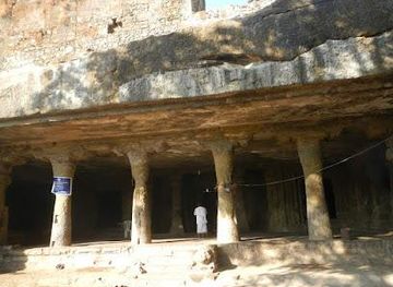 india/mumbai/landmark/mandapeshwar-caves