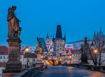 czechia/prague/mala-strana/landmark/lennon-wall