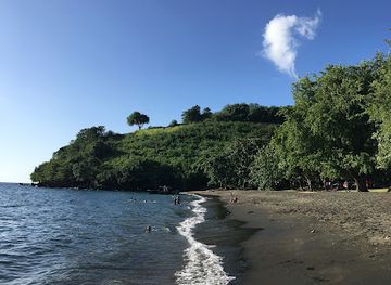 saint-vincent-and-the-grenadines/saint-andrew/landmark/mt-wynne-beach