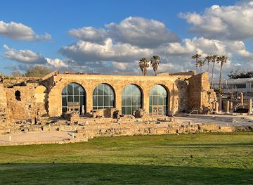 israel/caesarea/caesarea-golf-country-club/landmark/caesarea-national-park