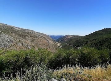 portugal/serra-da-estrela/landmark/miradouro-santa-catarina