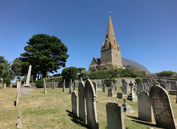 guernsey/torteval/landmark/vale-parish-church