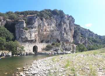 france/ardèche-gorges/landmark/descent-of-the-ardeche
