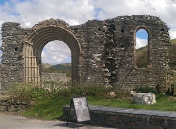 united-kingdom/cardiganshire/attraction/abaty-ystrad-fflur-strata-florida-abbey-2