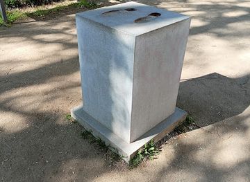 germany/brandenburg/landmark/loriotdenkmal