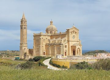 malta/gharb/landmark/bazilika-tal-madonna-ta-pinu-mill-gharb