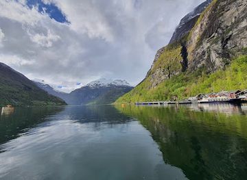 norway/geirangerfjord/landmark/geirangerfjorden-marina-as