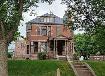 south-dakota/sioux-falls/historic-district/landmark/pettigrew-home-museum