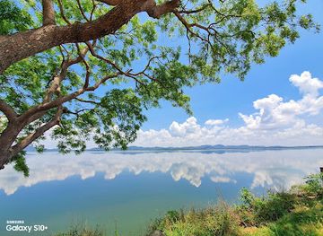 sri-lanka/minneriya-national-park/landmark/minneriya-wawe-devalaya