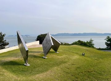 japan/naoshima-island/landmark/george-rickey-three-squares-vertical-diagonal-1972-82