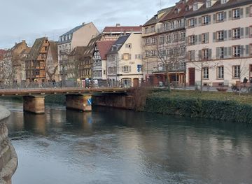 france/strasbourg/landmark/sainte-madeleine-strasbourg