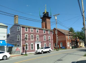 massachusetts/newburyport/landmark/newburyport-rear-range-lighthouse