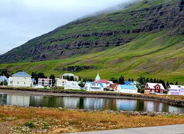 iceland/reykjavik-capital-area/landmark/skarfabakki-harbour