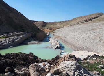 iraq/euphrates-region/landmark/sulfur-water-cave