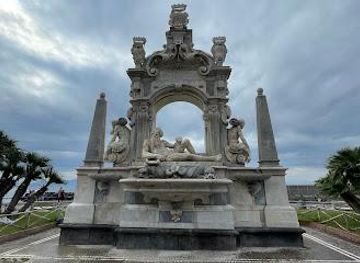italy/pompeii/landmark/fontana-del-sebeto