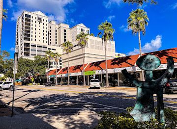 florida/sarasota/downtown-sarasota/landmark/s-h-kress-and-co-building