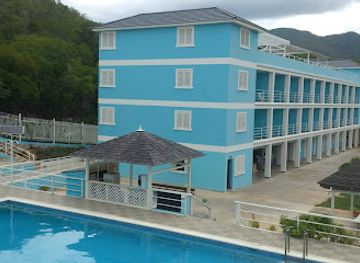 jamaica/st-thomas-lowlands/landmark/three-finger-jack-hotel