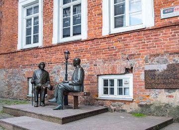 estonia/tartumaa/landmark/sculpture-oscar-wilde-and-eduard-vilde