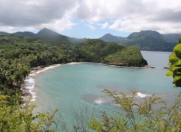 dominica/hampstead-beach/landmark/batibou-bay