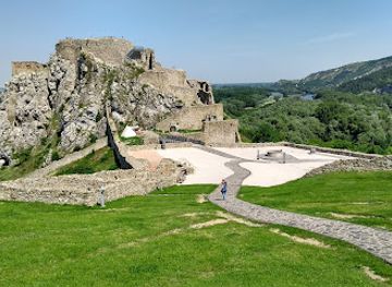 slovakia/pieniny-national-park/landmark/hrad-devin
