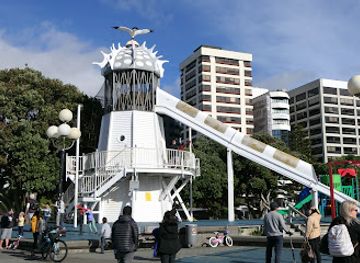 new-zealand/wellington/landmark/wellington-waterfront-walk