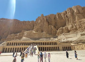 egypt/hurghada/landmark/mahmoud-safari-hurghada-best-egypt-travel