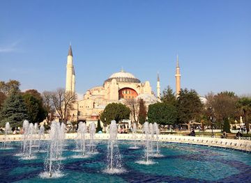 turkiye/istanbul/landmark/sultan-ahmet-park