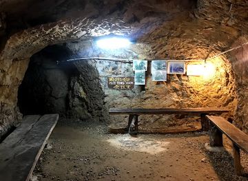 thailand/mekong-river-region/landmark/khao-nam-khang-historical-tunnel