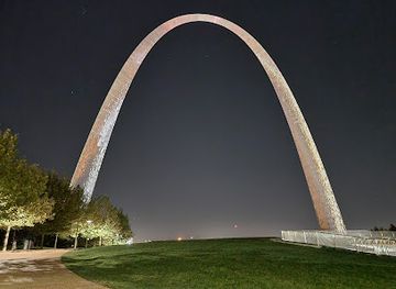 missouri/st-louis/downtown-st-louis/landmark/the-gateway-arch