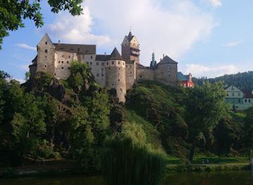 czechia/north-bohemia/landmark/loket-castle