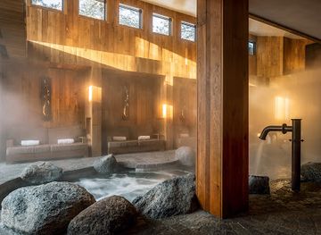 idaho/mccall/landmark/the-cove-an-authentic-mccall-spa