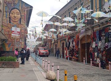 bolivia/la-paz/landmark/la-calle-de-los-paraguas-l-a-m