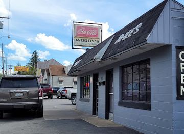 west-virginia/fairmont/landmark/woody-s-restaurant