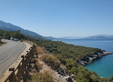 turkiye/kusadasi/guzelcamli/landmark/icmeler-koyu