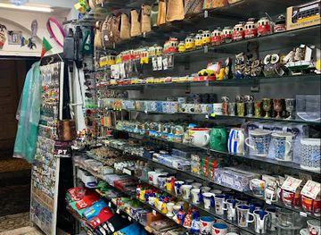 portugal/lisbon/bairro-alto/landmark/tourist-shop