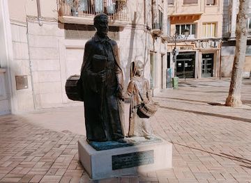 spain/zaragoza/landmark/monumento-al-cofrade