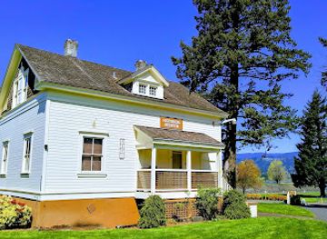 oregon/cascade-range/landmark/cascade-locks-historical-museum