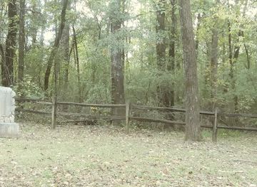 alabama/central-alabama/landmark/tallashatchee-battlefield-park-lyncoya-monument