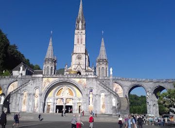 france/lourdes/landmark/basilica-of-st-pius-x
