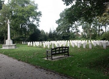 netherlands/texel-island/landmark/war-cemetery-texel