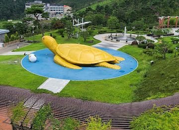 south-korea/south-gyeongsang-province/landmark/donguibogam-village