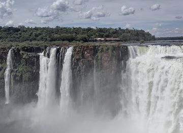 brazil/foz-do-iguacu/landmark/la-aripuca